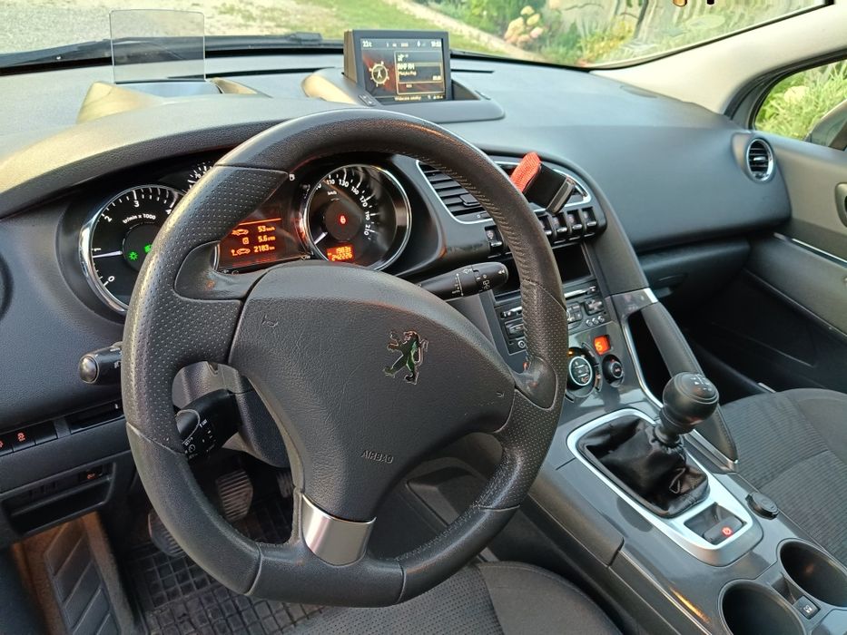 Peugeot 3008 1.6 HDI ALLURE