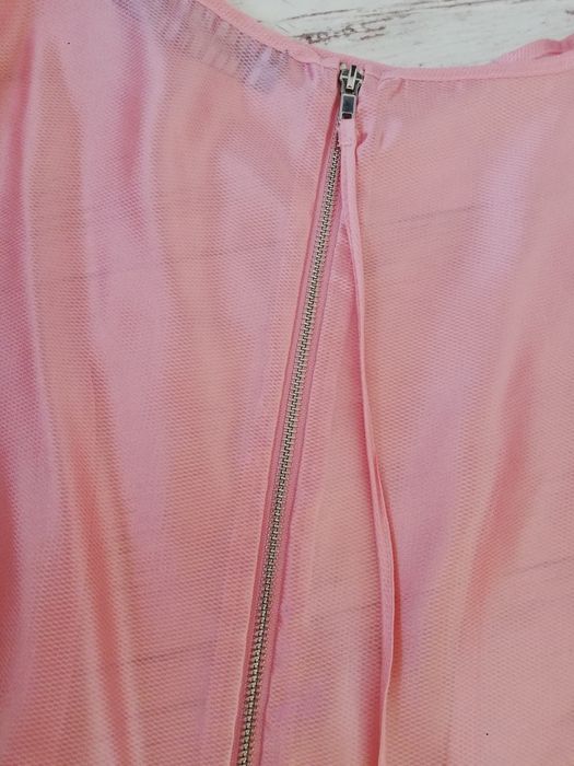 Bluzka z falbanami i suwakiem Never Denim