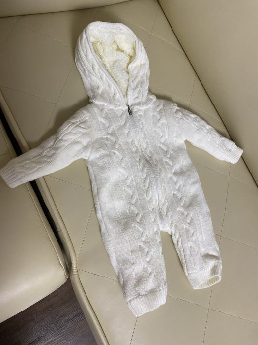 Продам теплий дитячий одяг