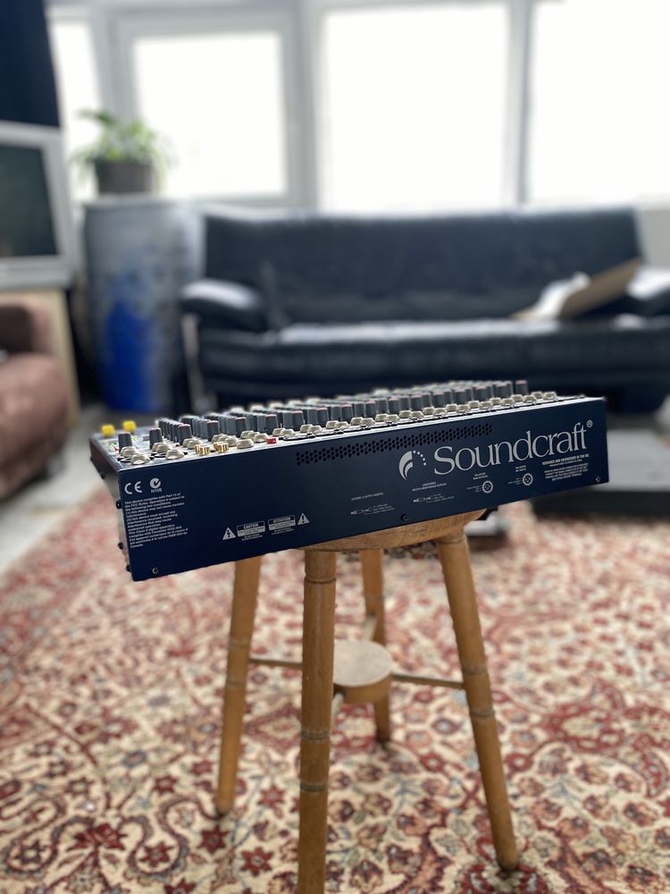 Mikser Soundcraft EFX12