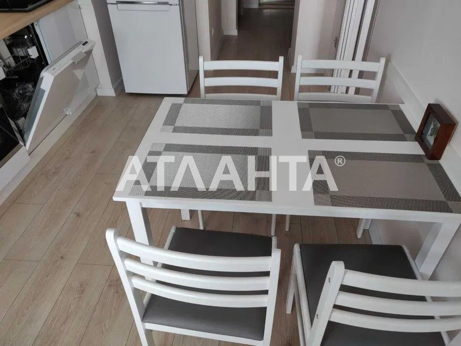 1-комнатная квартира в ЖК "Радужный"/ Небесной Сотни