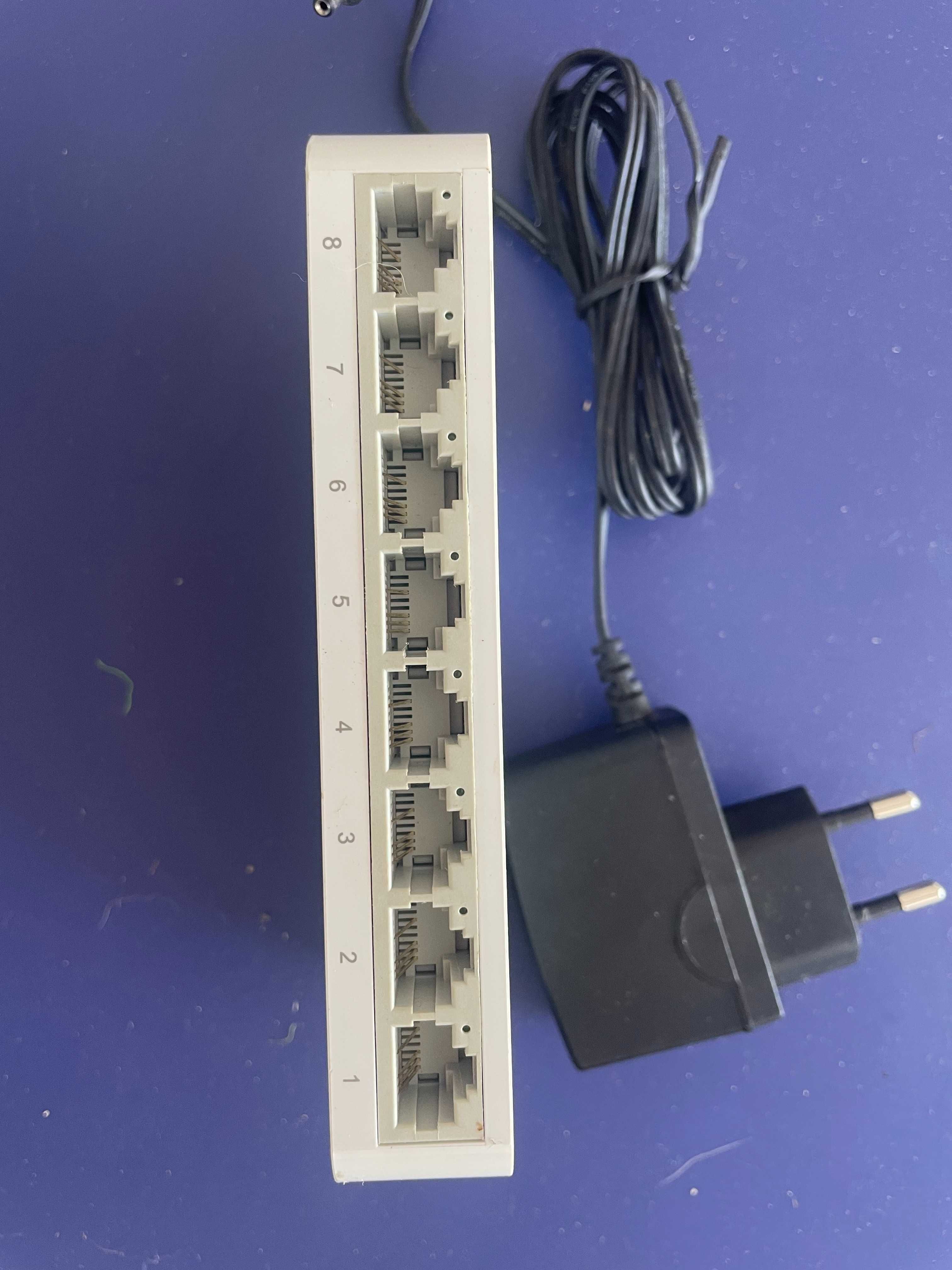 Switch TP-Link TL-SF1008D