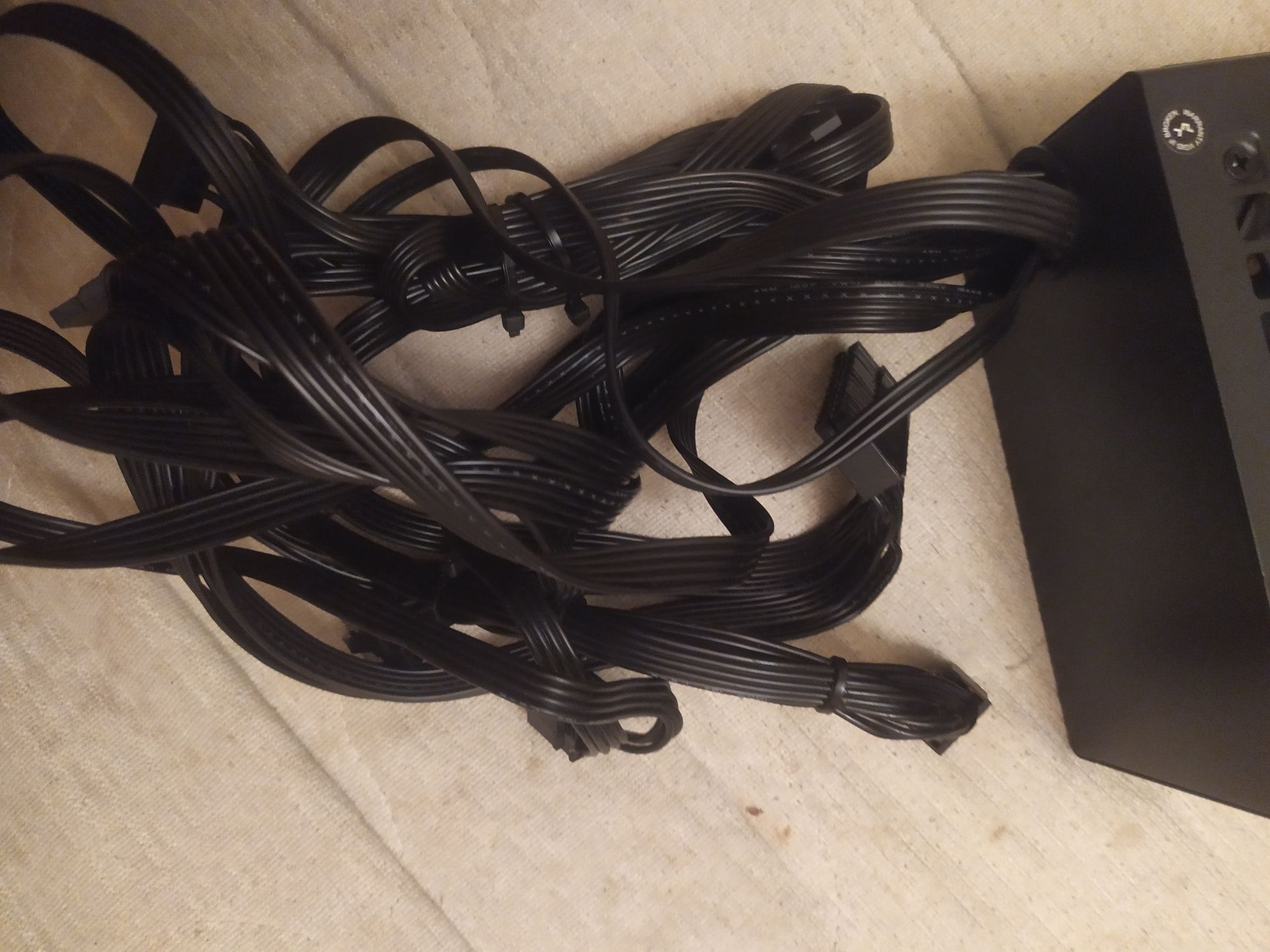 Блок живлення Deepcool PF500 550W (несправний, на запчастини)