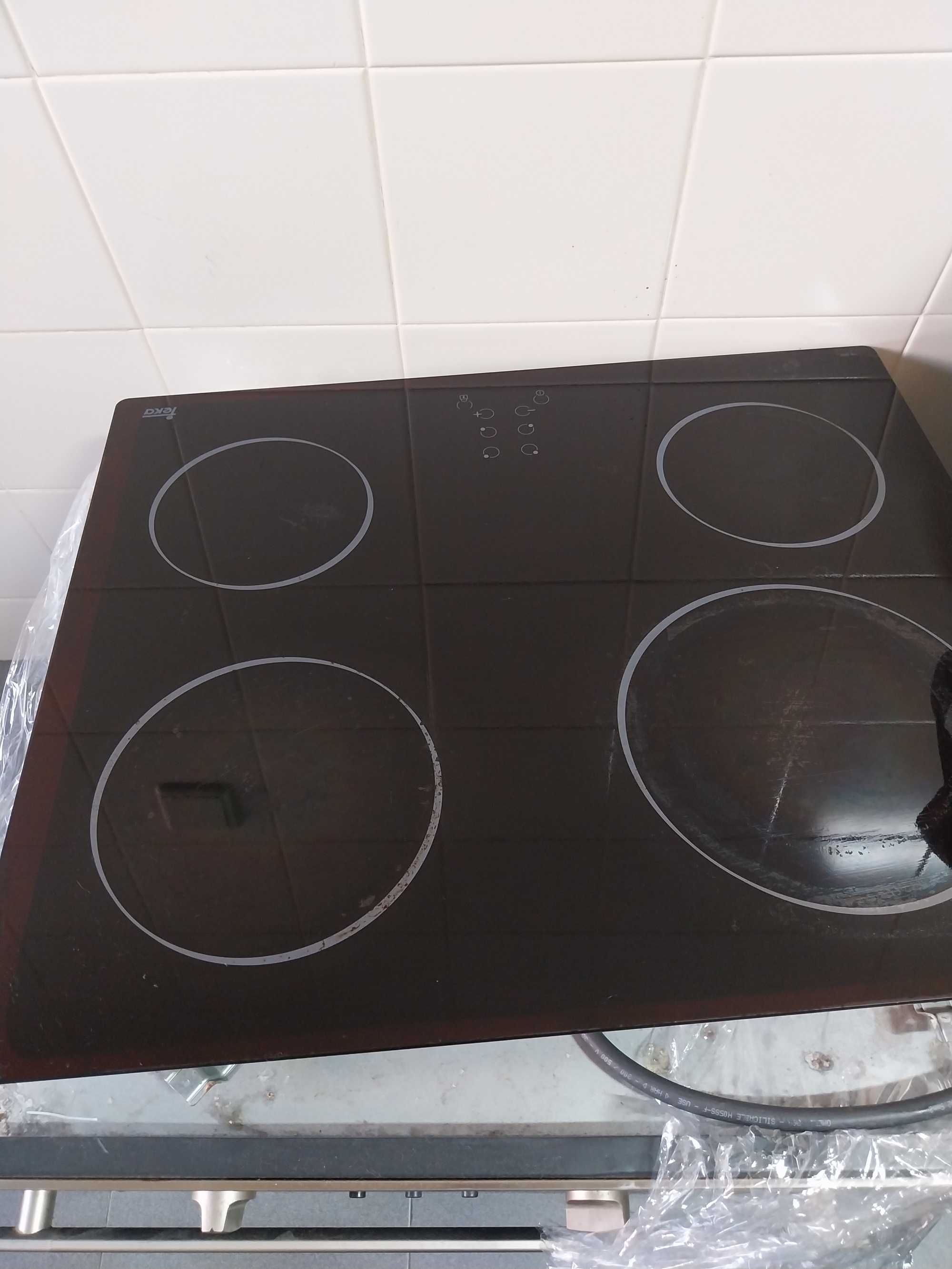 Vendo placa marca Teka com pouco uso