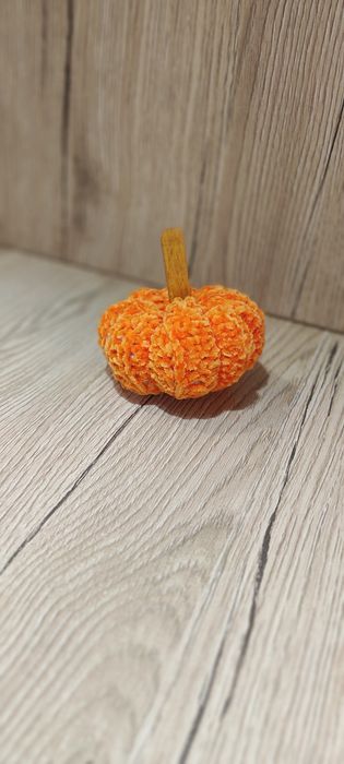 Dynia na szydełku (dekoracja jesienna)