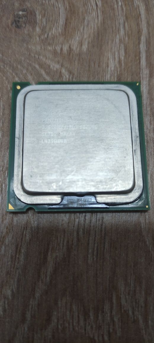 Vendo Processador Pentium 4 a 3.6