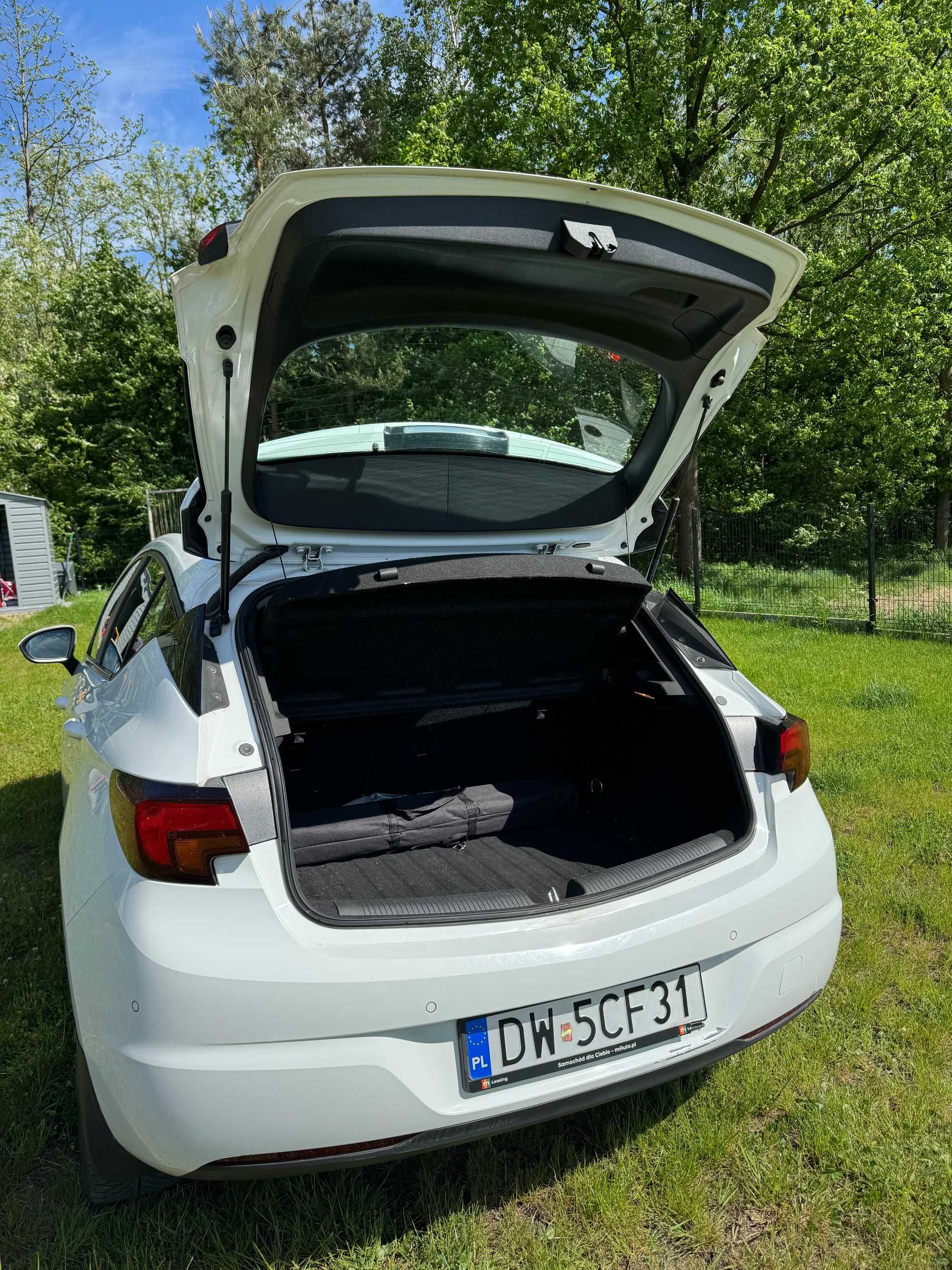 Opel Astra Hatchback rok 2018