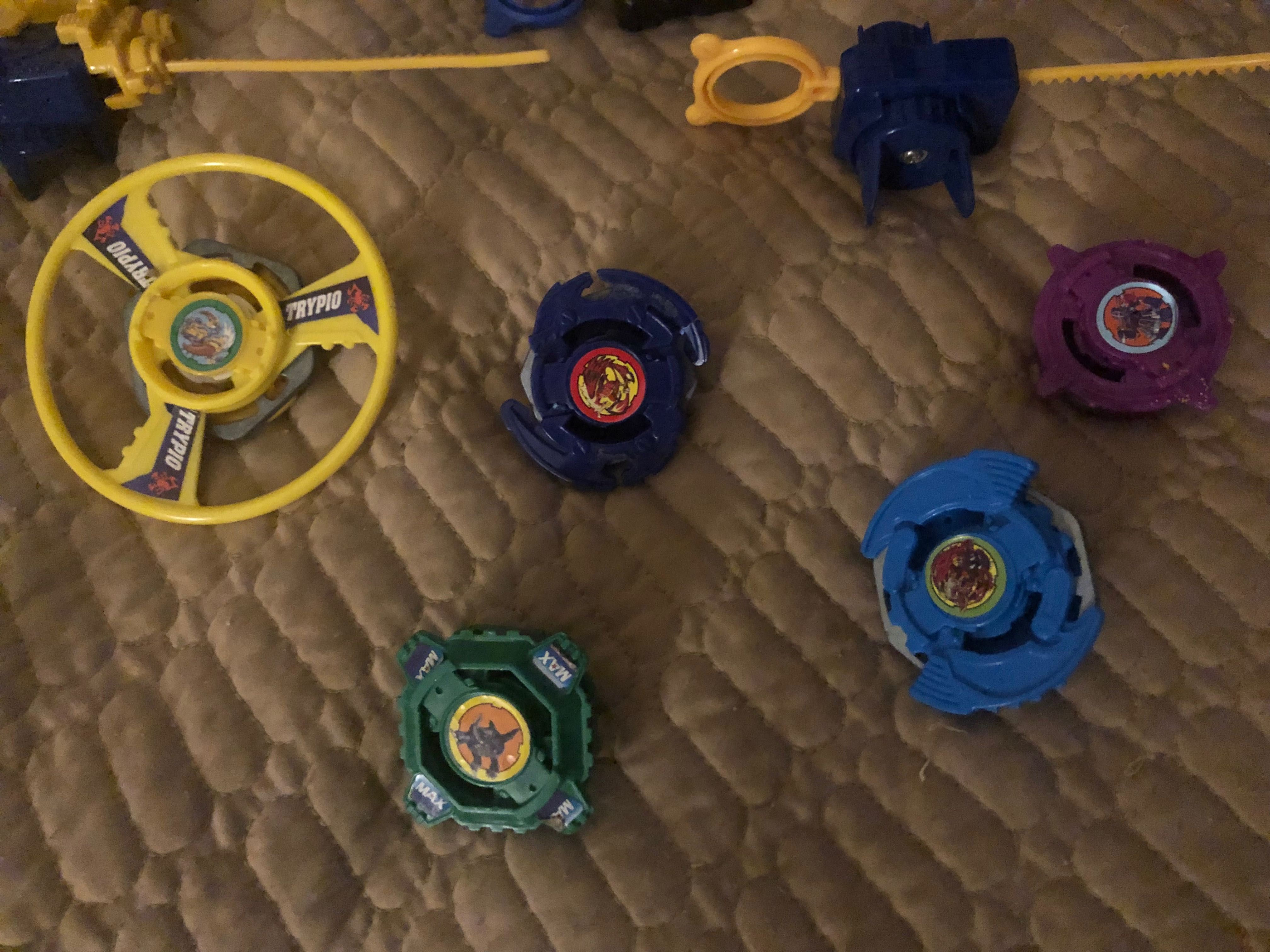 Beyblades originais