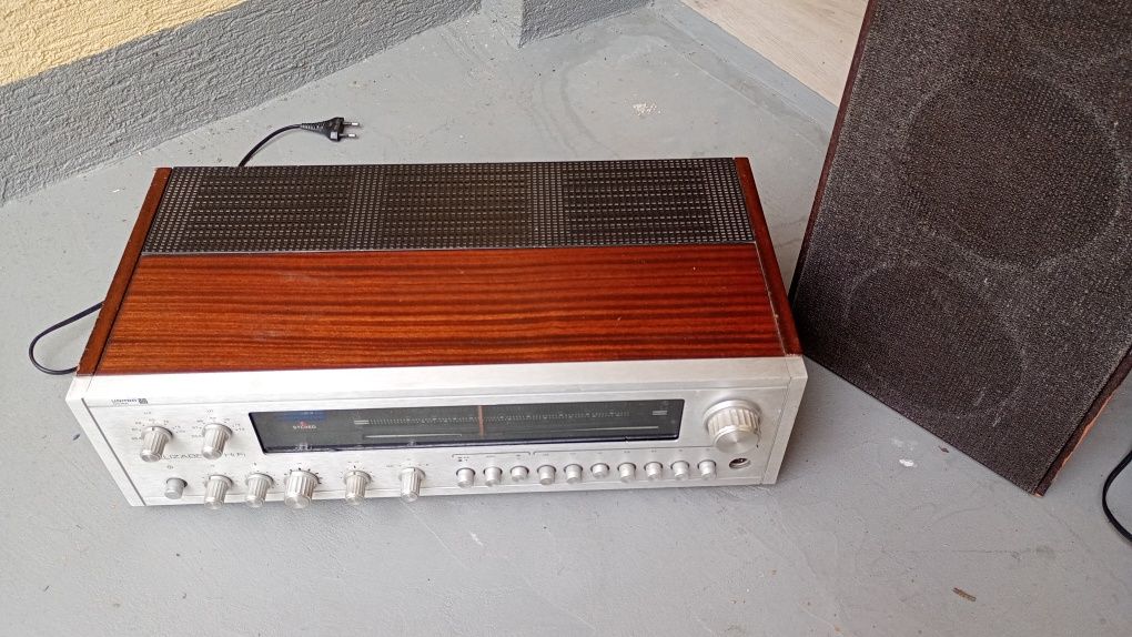 Amplituner Elizabeth HI FI
