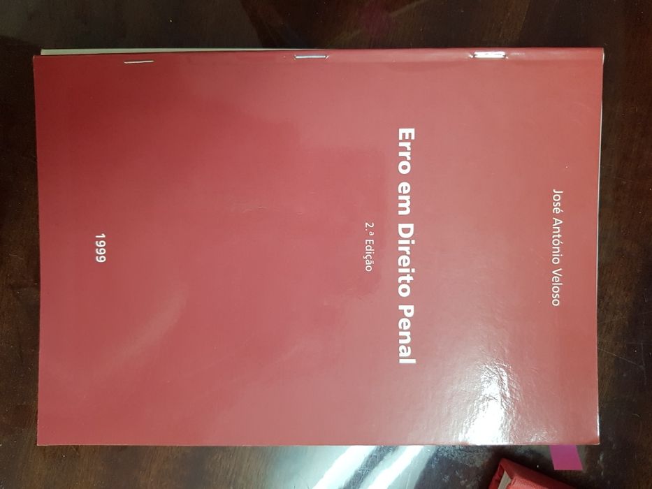 Vendo Livros de Direito
