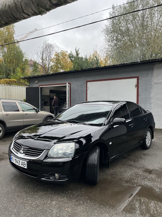 Mitsubishi galant 2009