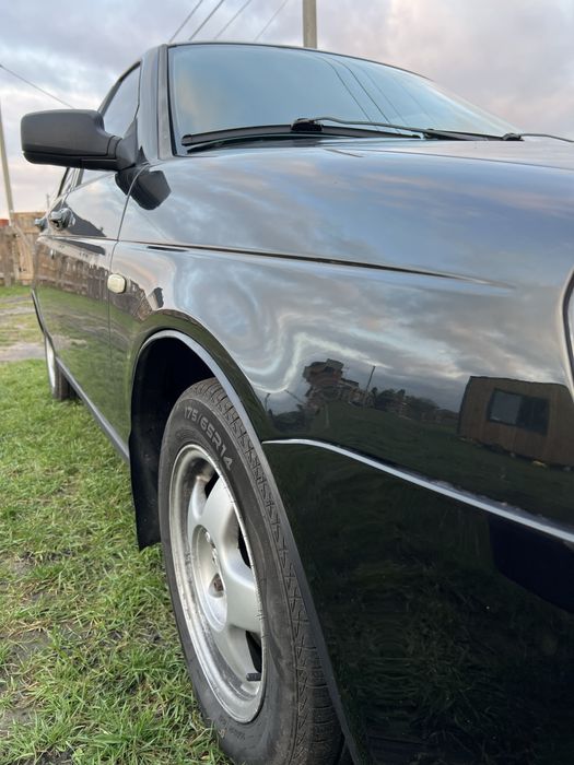 Продам Пріору 4.2.1