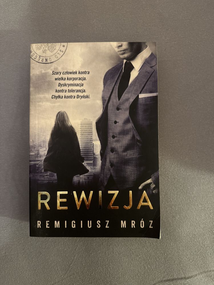 "Rewizja" Remigiusz Mróz