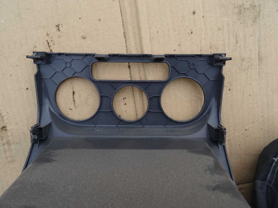 Ramka Panelu Klimatyzacji Vw Golf V 5 Plus