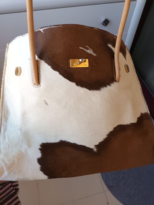 Mala em pele de vaca