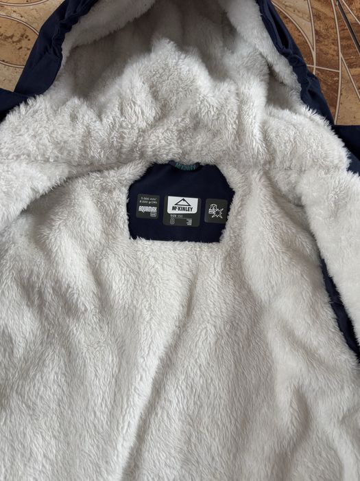 Зимова куптка , парка на хлопчика , на холодну зиму ріст 128