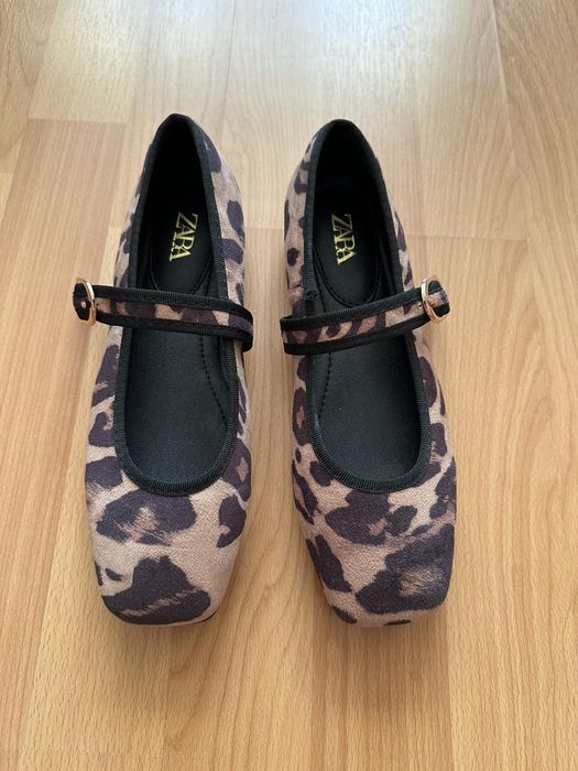 Балетки  Zara  з леопардовим принтом 36 розмір