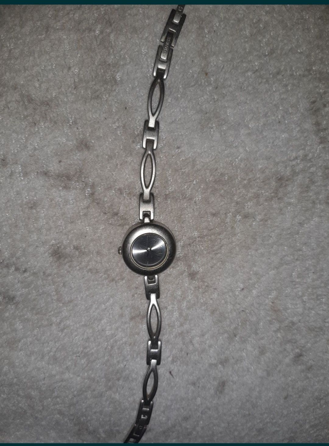 Relógio guess em bom estado