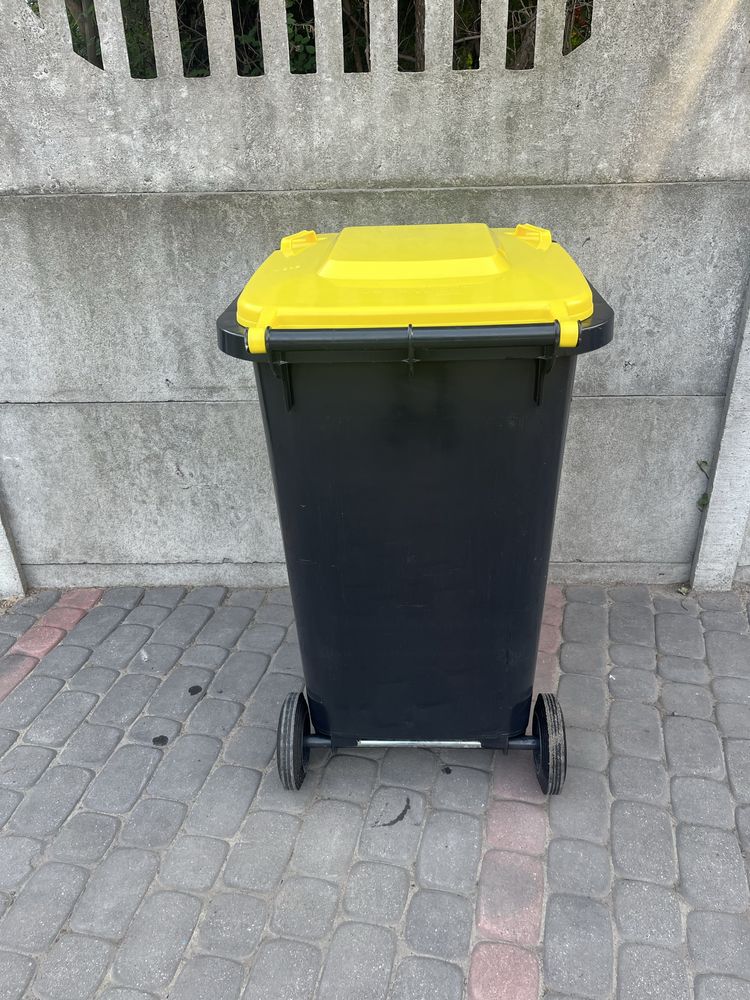 Kosz na odpady 240l pojemnik kubeł na śmieci  240 L