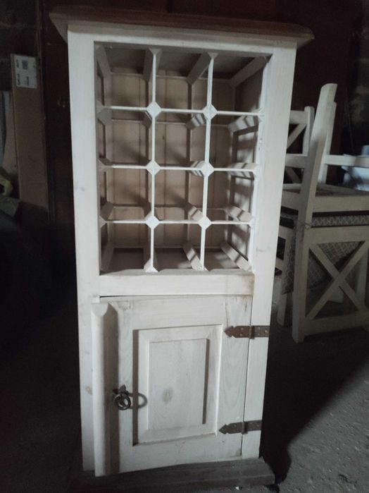 Drewniana Szafka na wino hacienda