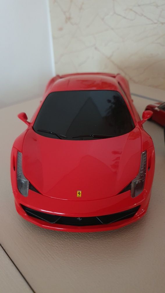 Ferrari 458 italia telecomandado 1/18