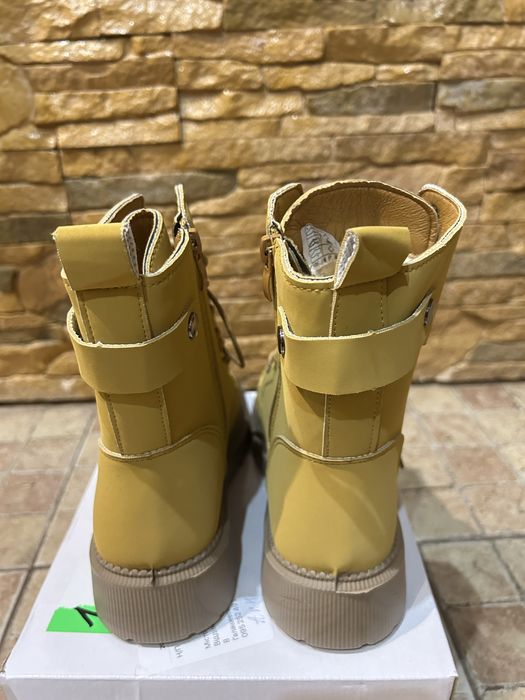 Зимові черевики. Розмір 36,39