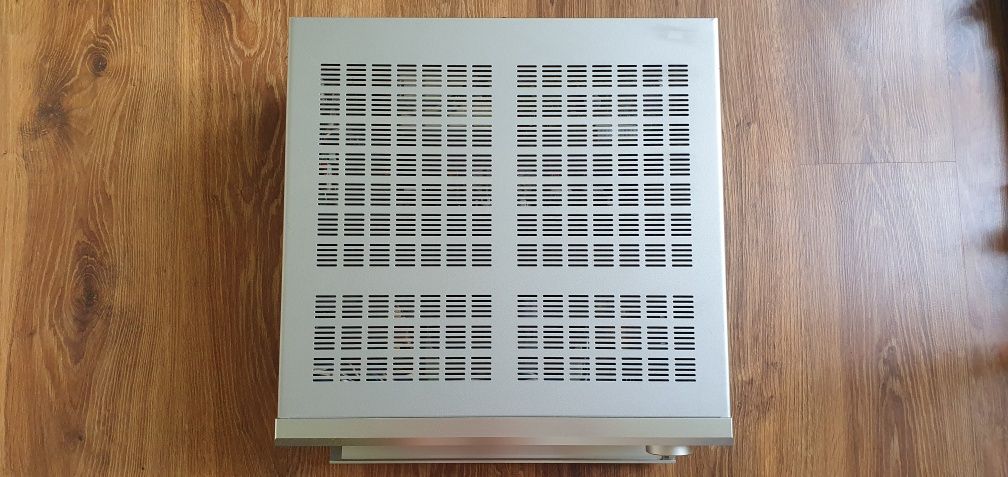 Amplituner Onkyo Nr905