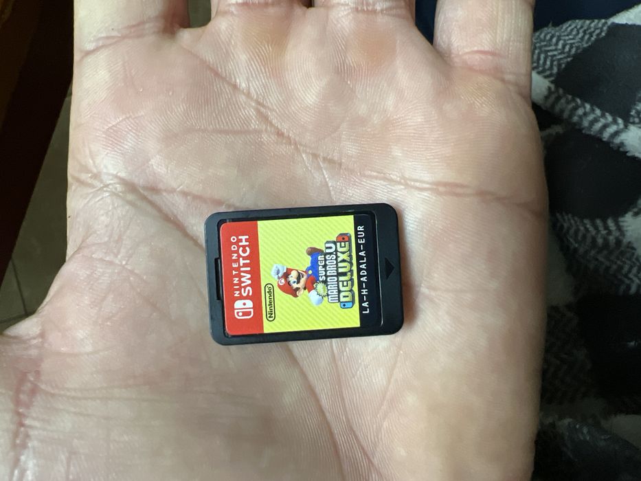 Nitendo switch com menos de 2 meses de uso