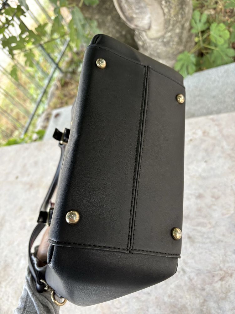 Mala/Bolsa preta em muito bom estado