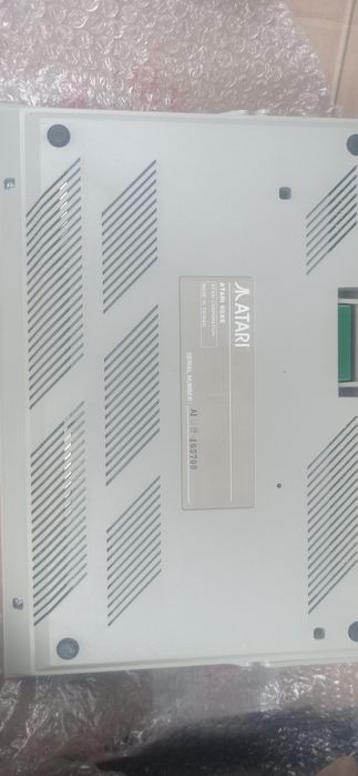 Ігрова приставка 80-90 х  років ATARI  65 XE та плати з неї