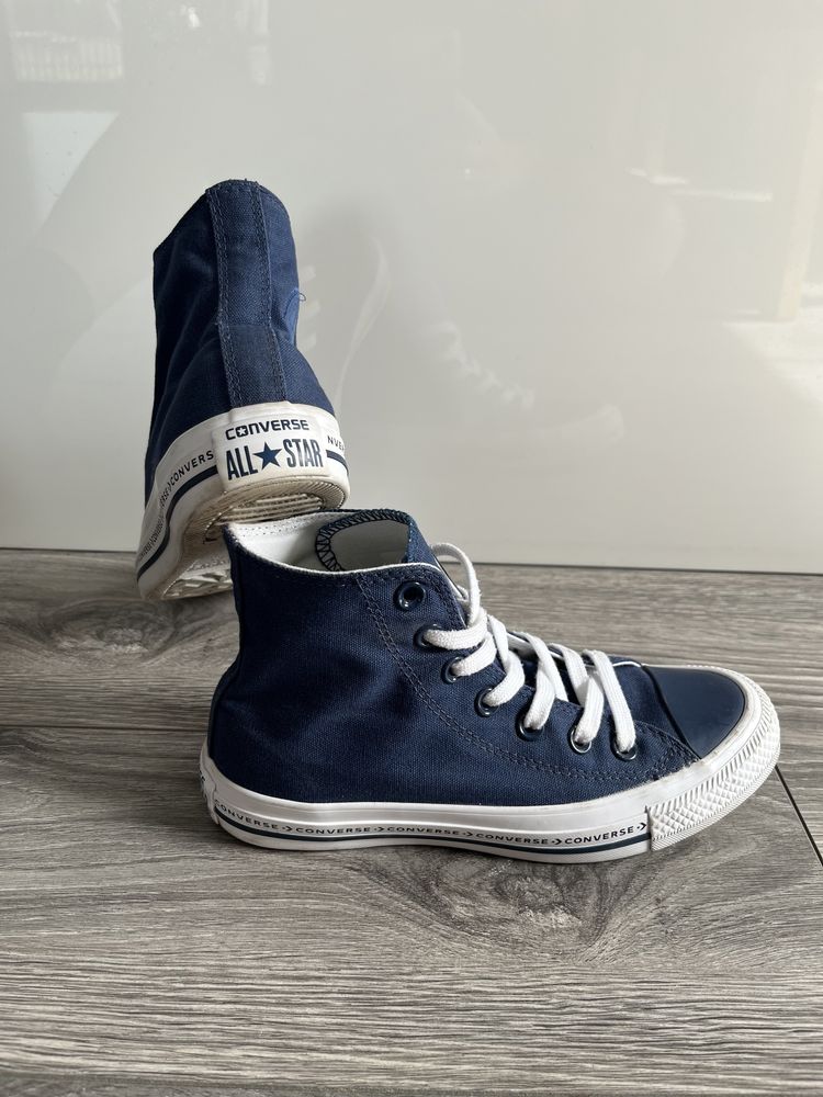 Wysokie trampki Converse 36