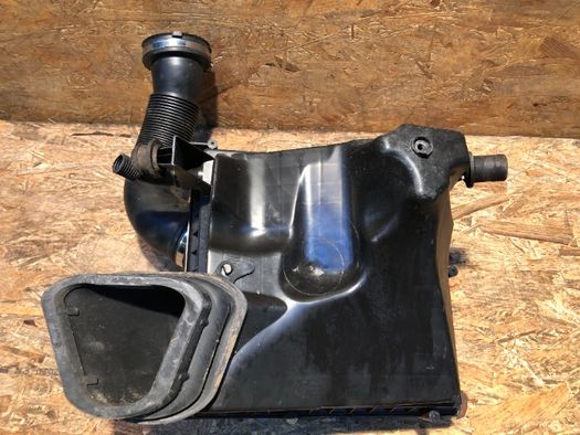 Obudowa filtra powietrza Opel Astra IV