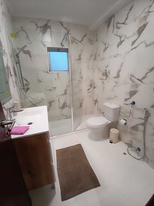 Quarto de Solteiro Mobilado para Arrendamento - Alhos Vedros