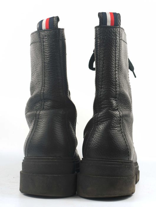Używane Tommy Hilfiger Trapery Monochromatic Lace Up Boot rozmiar 40