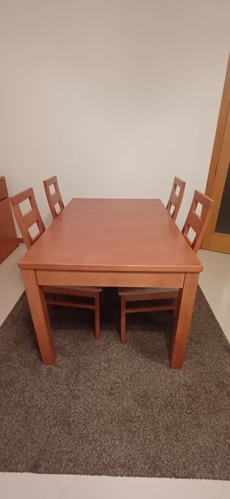 Mesa extensível+ cadeiras