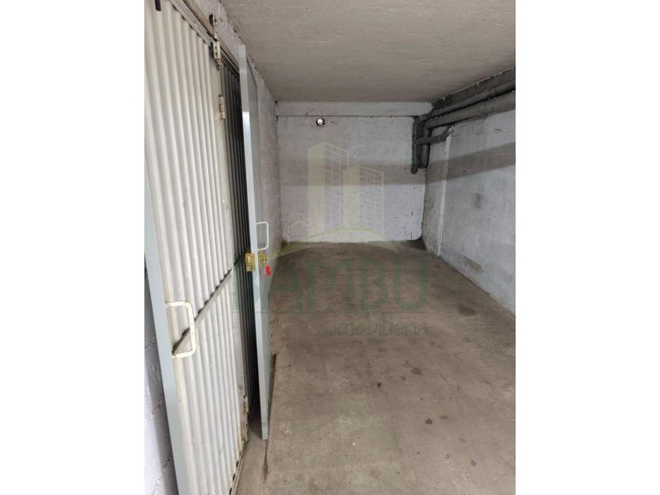 Garagem para venda em Vila Praia de Âncora.