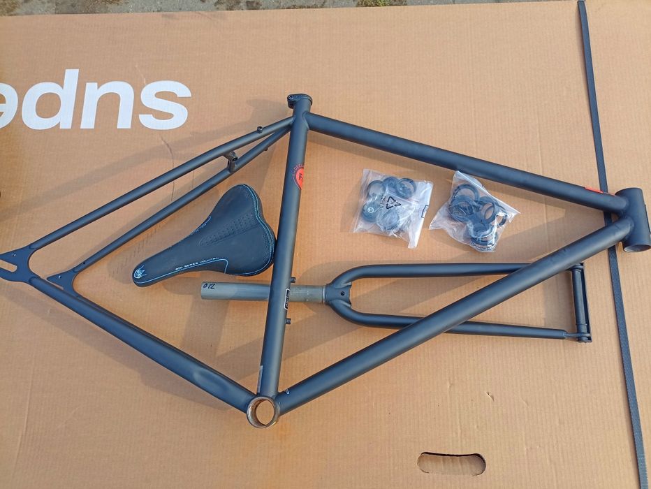 Nowy rama Framset Fuji ostre koło + stery widelec flip flop  Promocja