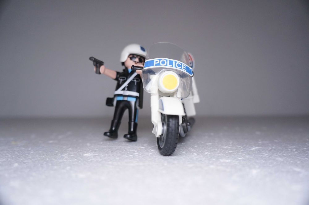 Playmobil 941 Motor Policjant na Motorze Playmobile