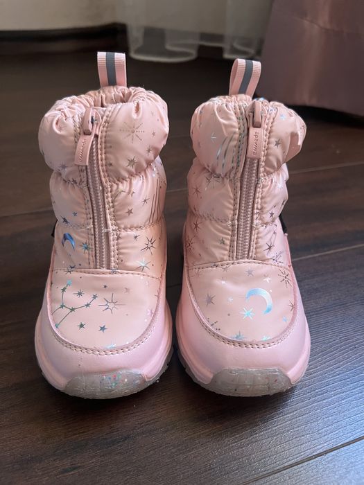 Продам зимние ботинки