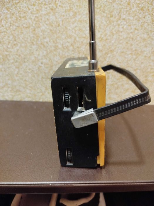 Продам радіоприймачі