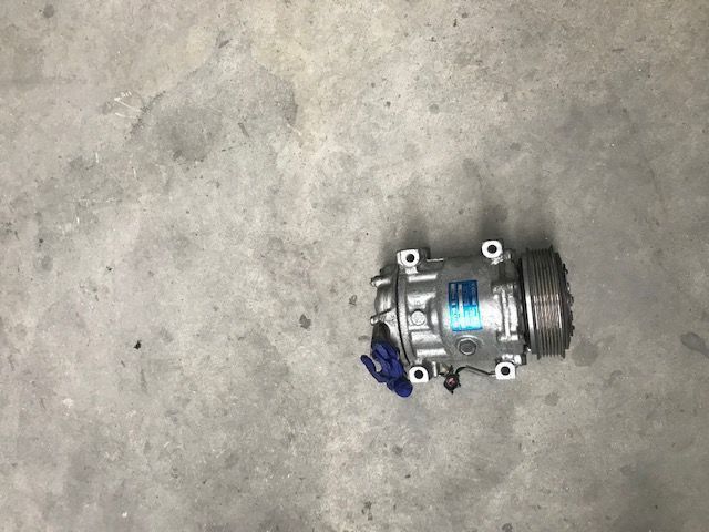 Compressor de AC Volvo C 30 1.6 HDI