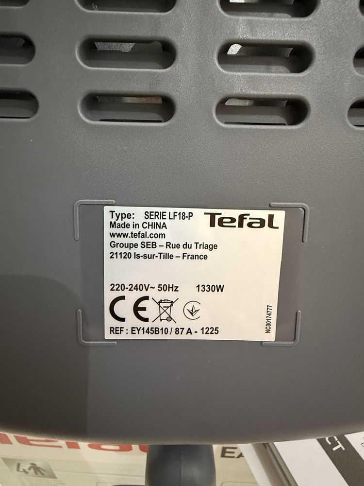Мультипечь Tefal Easy Fry Compact EY145B10.