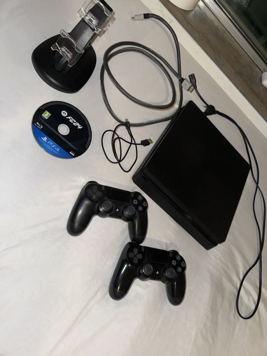 PlayStation Slim 4