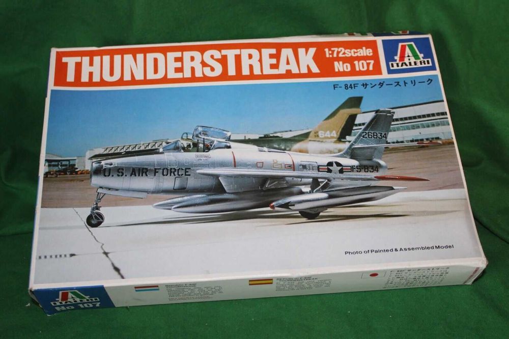 Збірні масштабні моделі літаків в масштабі 1/72