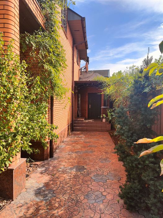 Будинок з ГАЗОМ, ГЕНЕРАТОРОМ і ПІДВАЛОМ на Осокорках