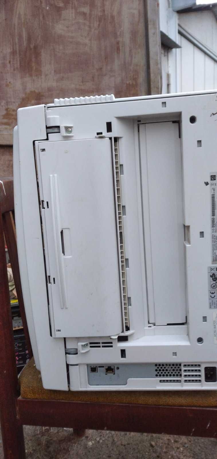 Светодиодный цветной лазерный принтер Oki C5950n