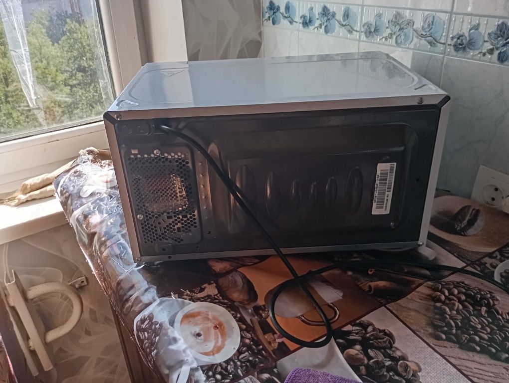Продается срочно новая микровалновка LG