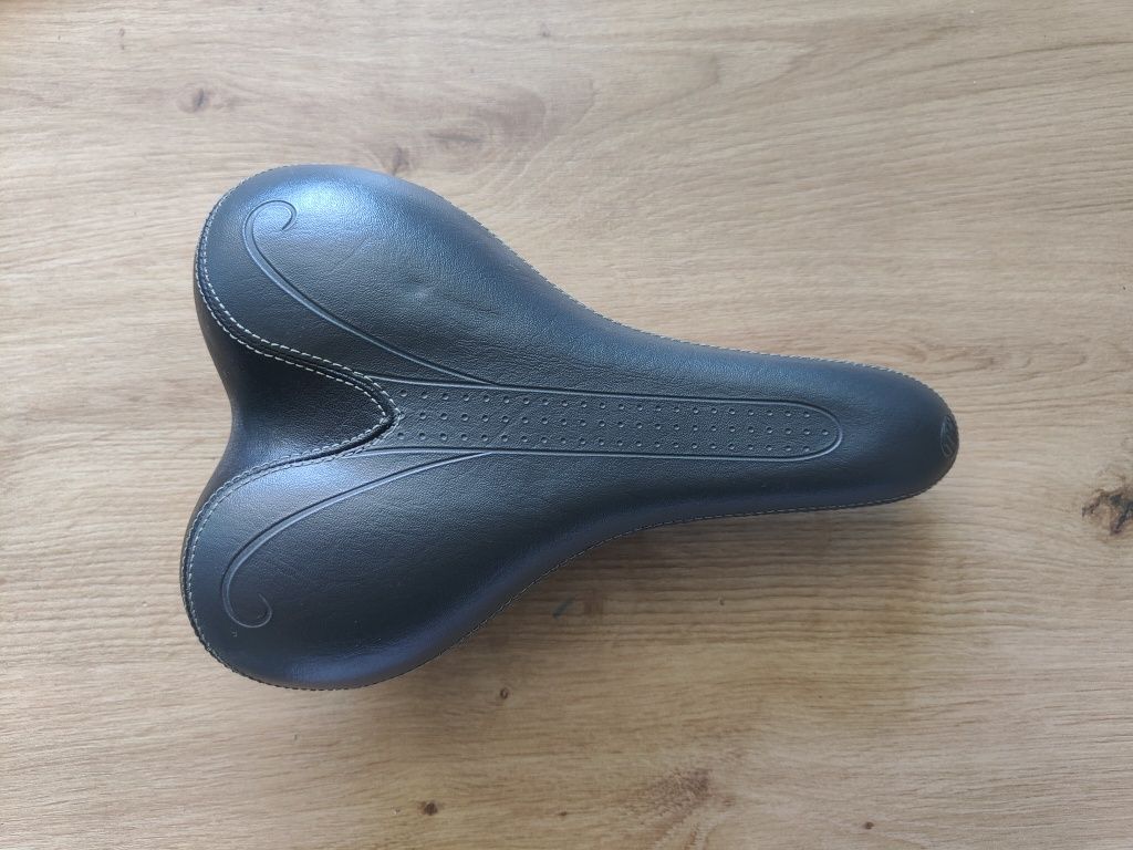 Сідло Bontrager Sport.
