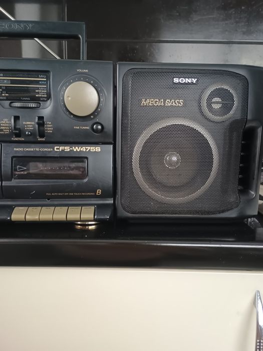 Магнитола  SANYO C33 /SONY CFS-W475S made in Japan