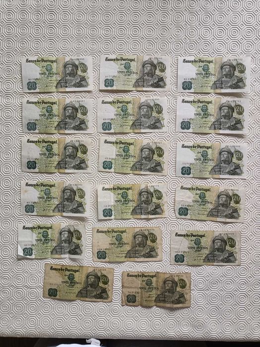 conjunto de notas de 20 escudos de 1971